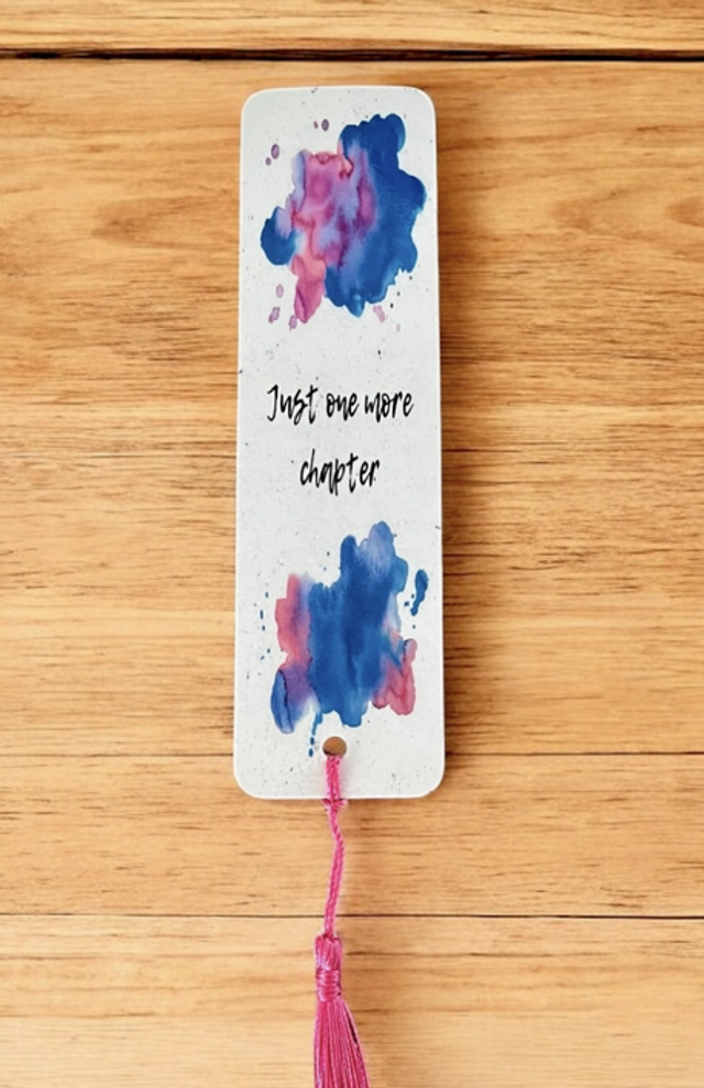 Lesezeichen „Just one more chapter“