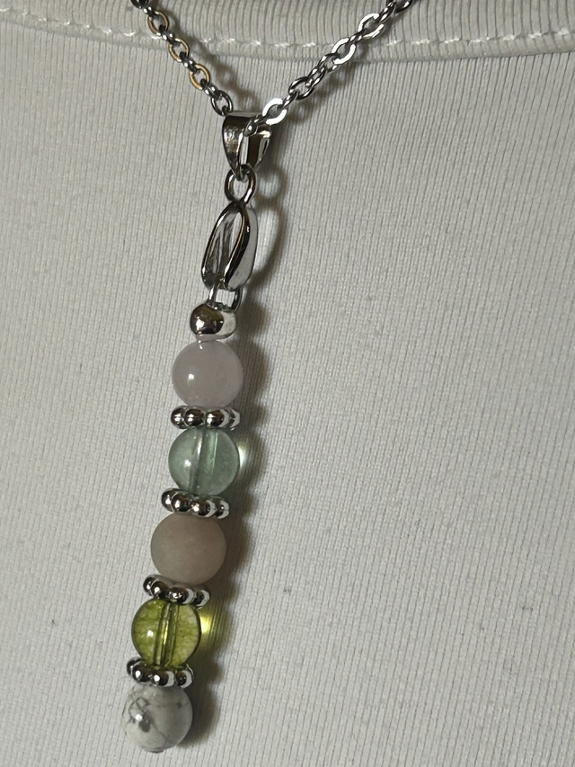 pendentif + chaine Signe Vierge