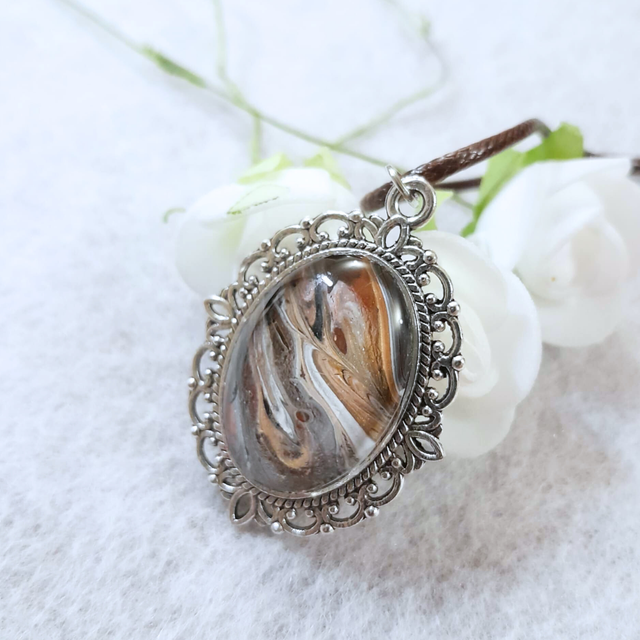 TERRE DOREE - Collier - Doré, blanc &amp; brun