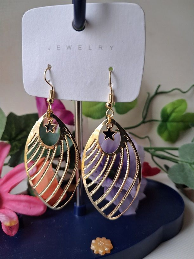 Boucles d’oreilles dorés, spéciale Fêtes