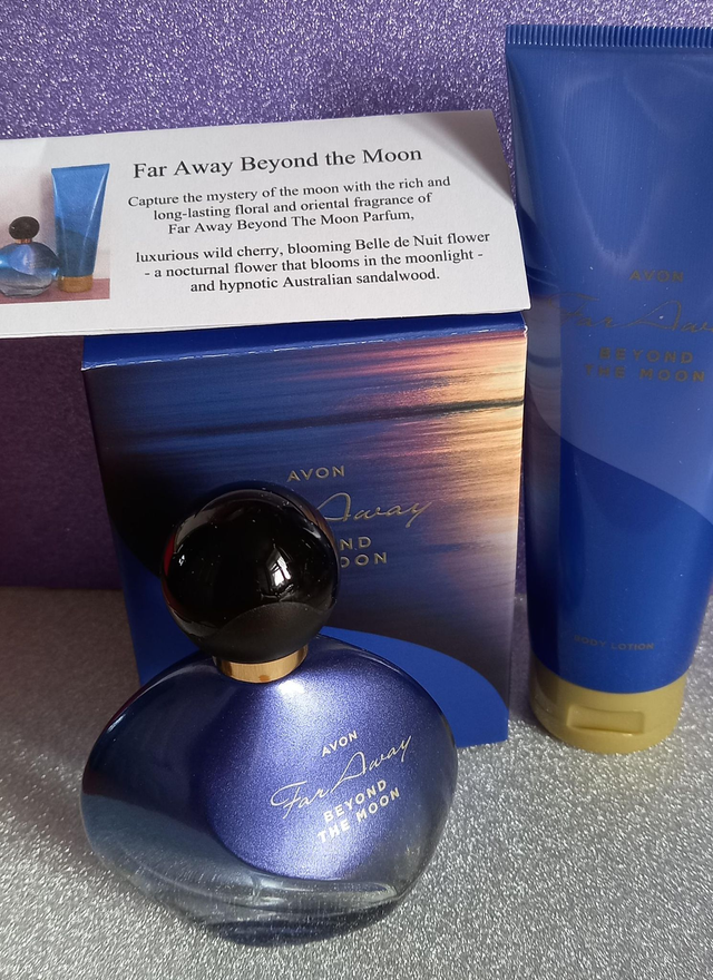 Far Away Beyond the Moon Gift Set 