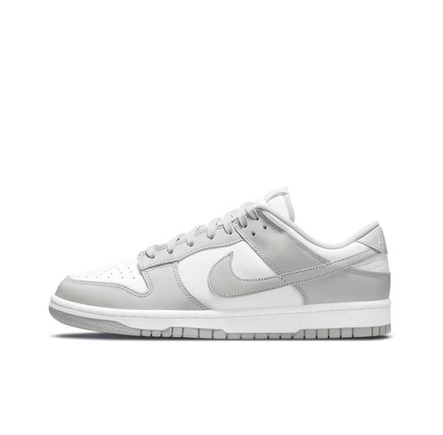 Nike Dunk (Vendu sans la boîte )