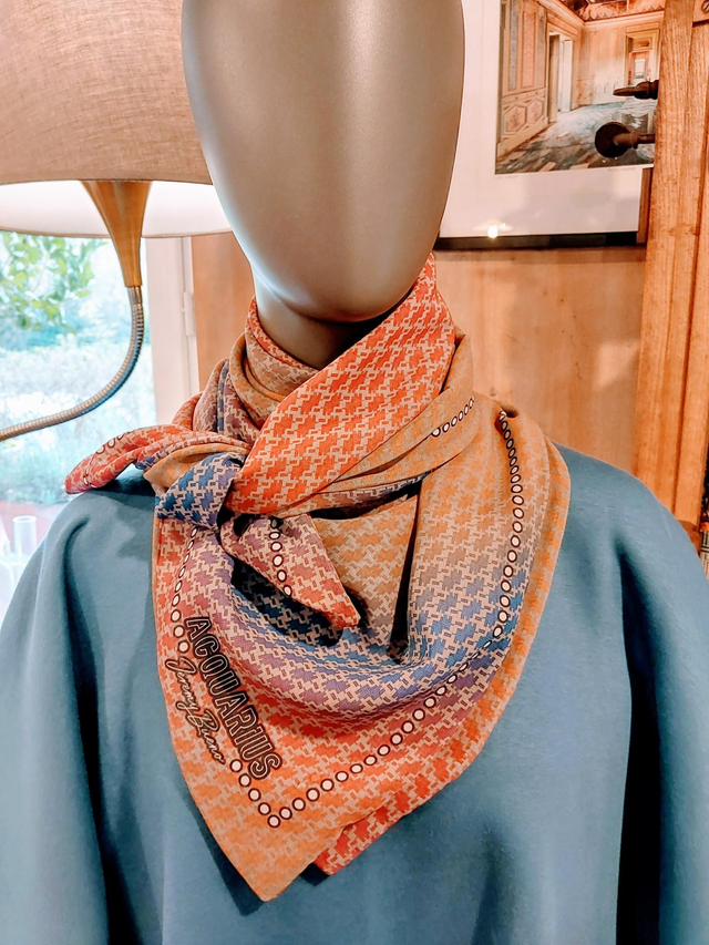  CHURCH jaune. Foulard carré 90cm doublé et réversible.