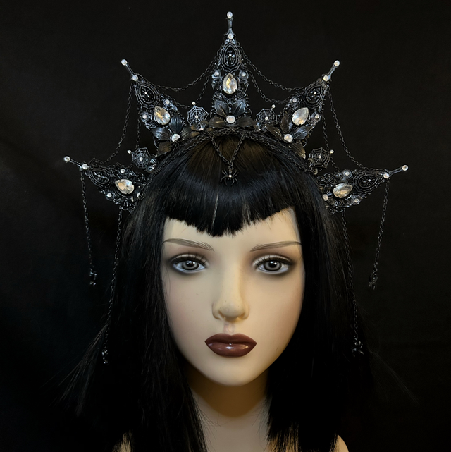 Widow Crown 