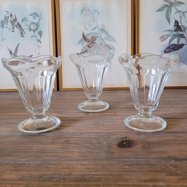 Coupes à glace vintage en verre "KIG Indonesia" 