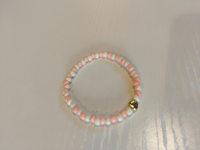 Hand strung beaded bracelet-pink and white