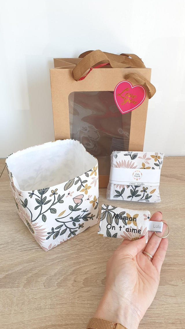 Coffret panier + 7 cotons démaquillants + porte clés tournesol