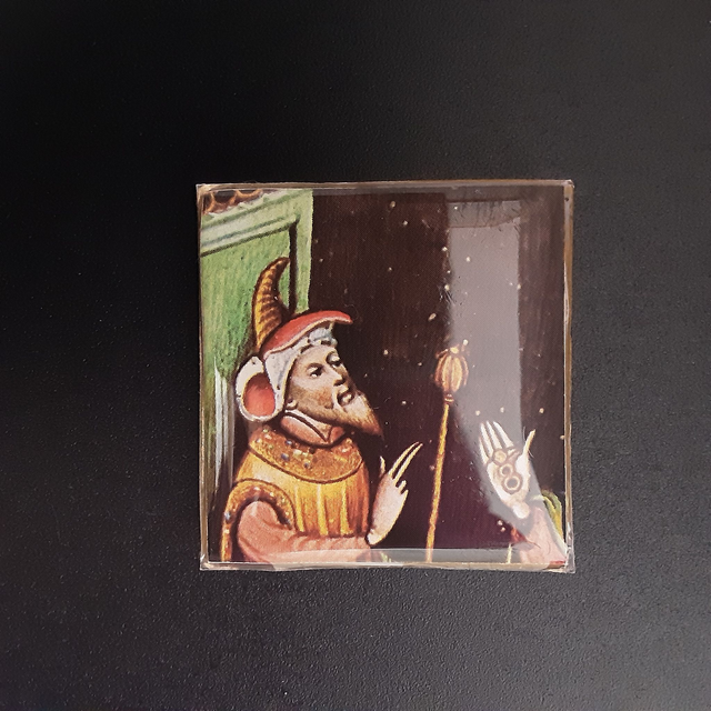 Broche grand carré collection médiéval image incrustée