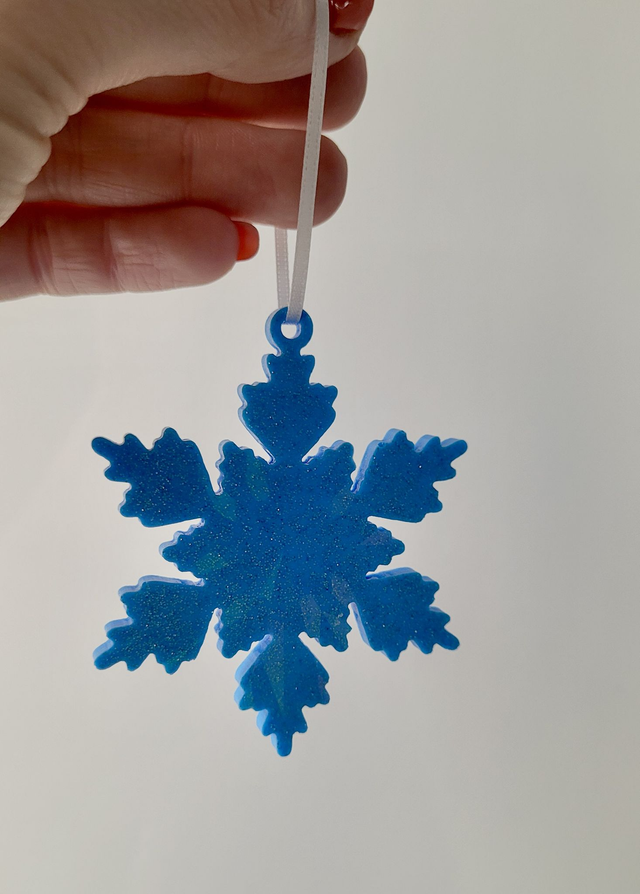 Solid Blue Glitter Snowflake Decoration – Chunky Resin Bauble – Christmas Ornament
