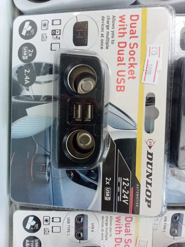 1098- DUAL SOCKET WITH DUAL USB
