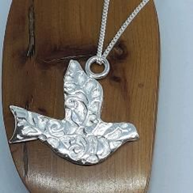 Silver bird pendant
