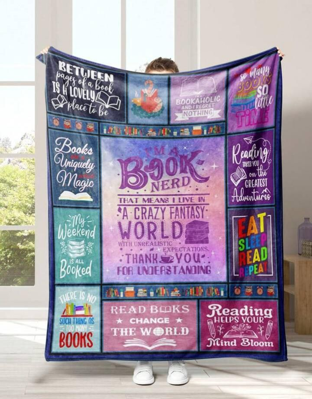 𝗕𝗢𝗢𝗞 𝗟𝗢𝗩𝗘𝗥 𝗕𝗟𝗔𝗡𝗞𝗘𝗗 © 