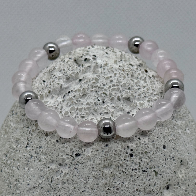 Bracelet en quartz rose – rythme doux et équilibre parfait
