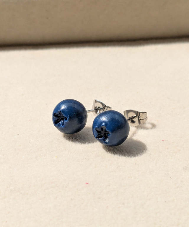 Boucles d'oreilles puces myrtilles