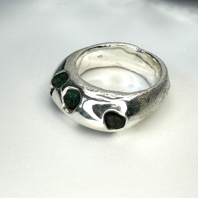 Green is the colour ring