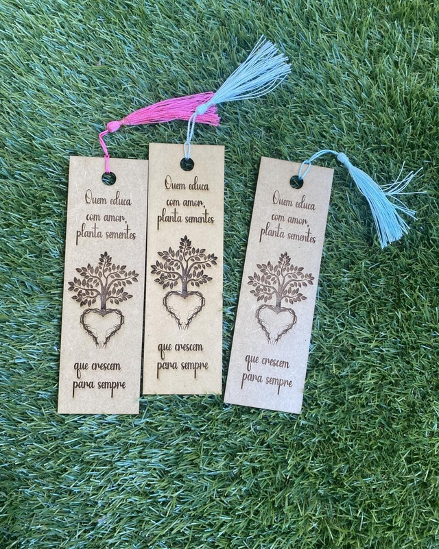 Marcadores de Livros em Madeira