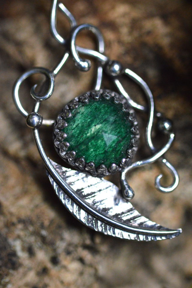 Pendentif Elfique - Aventure "Feuille de Rosée"