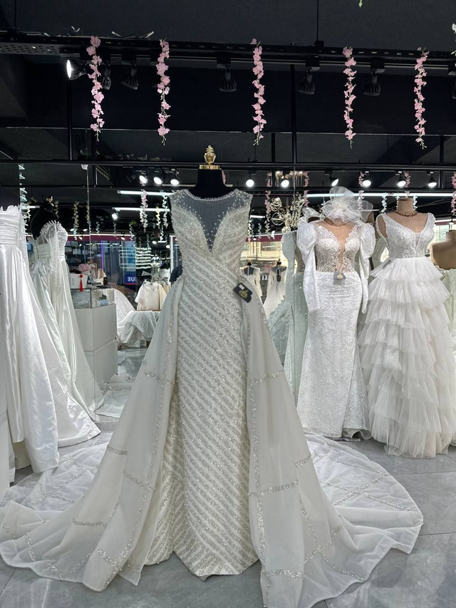 Robe de Mariée Sirène Col U à Strass / Réf : RMS41