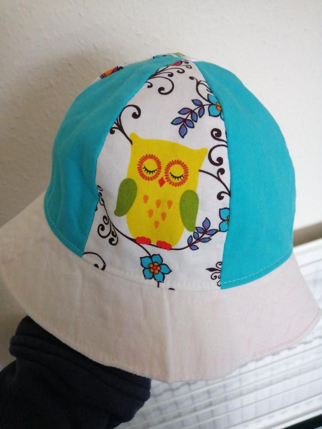 Hat - approx. 09-12 mth.   Owls