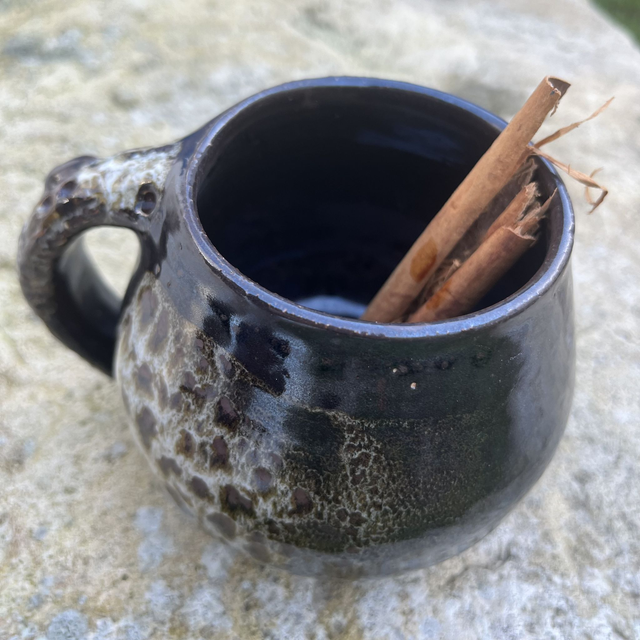 Mug boule Tenmoku – 325 ml | Pièce unique