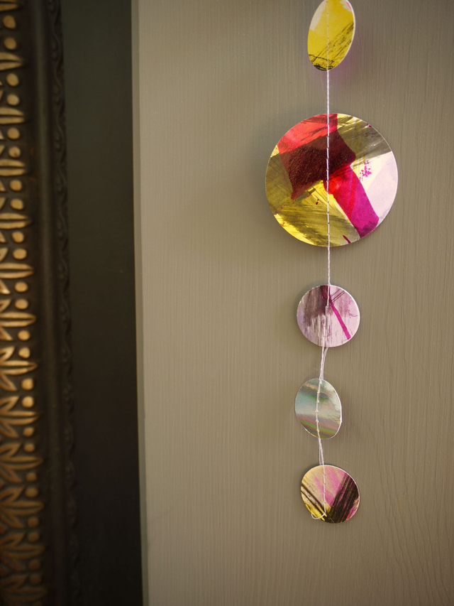 JEM Hand-painted paper circles garland
