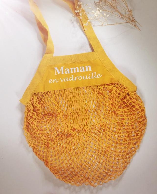 Sac filet " Maman en vadrouille" jaune