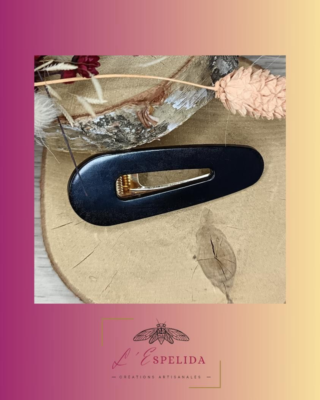 Barrette triangulaire 