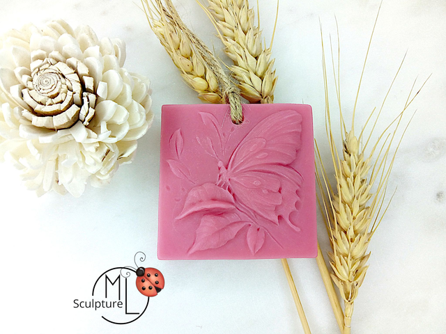 Suspension de cire parfumée &quot;UN PAPILLON&quot;