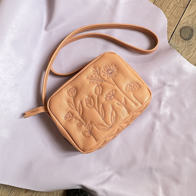 Matelassé "fleurs" - Pièce unique