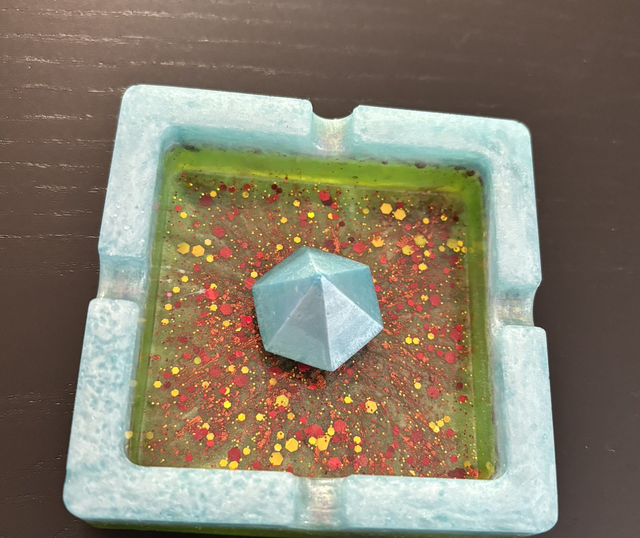 CENDRIER EN RÉSINE ÉPOXY