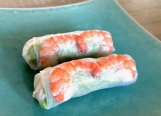 4 rouleaux de printemps aux crevettes