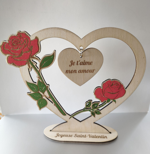 Coeur avec rose à poser en bois 