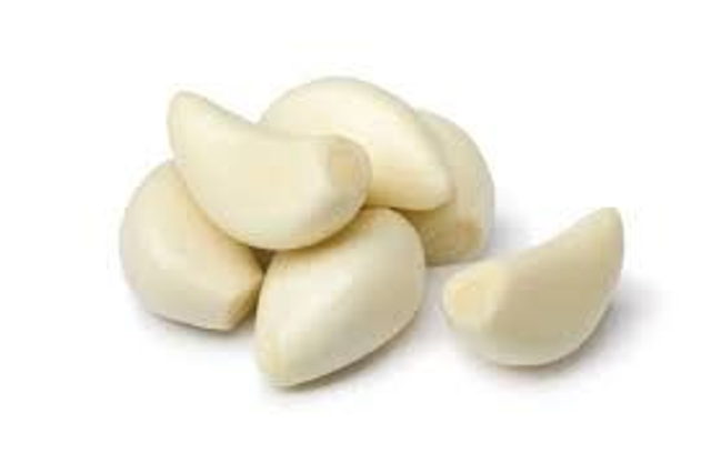 GARLIC (PEELED) (1 KG)