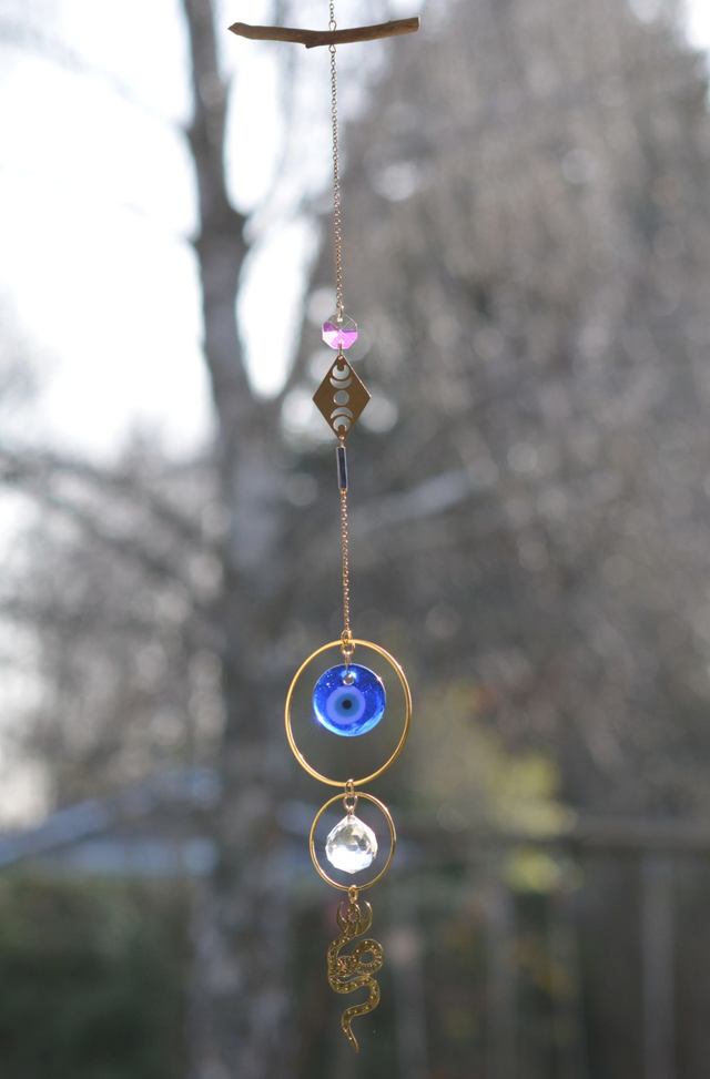 Attrape Soleil d'intérieur Upcyclé, prisme & Nazar - PROTECTION - Chambre à Air Valorisée & Perles Recyclées - Pièce Unique