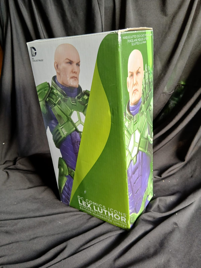 Lex Luthor limited edition