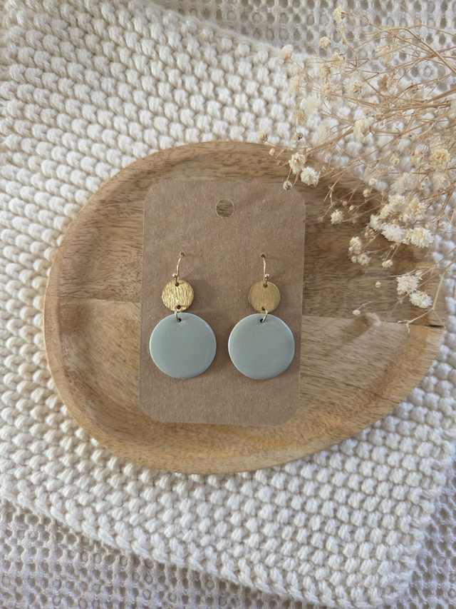 Boucles d&#039;oreilles Salomé glossy coloris vert d&#039;eau