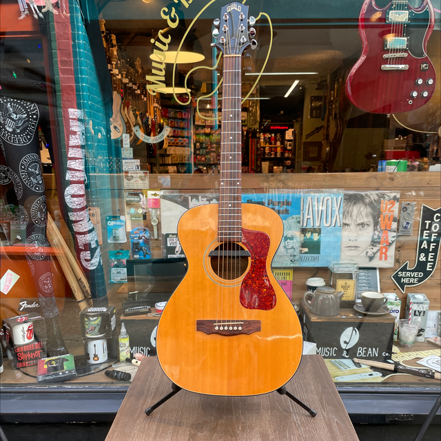 Guild F20-NT 1995 USA Model with Fishman - Pre Owned