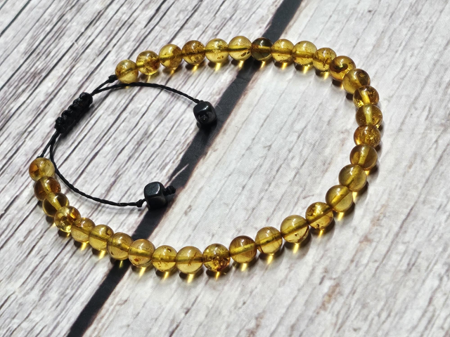 Bracelet Ambre Fleuri de Madagascar 4 mm – Macramé Ajustable