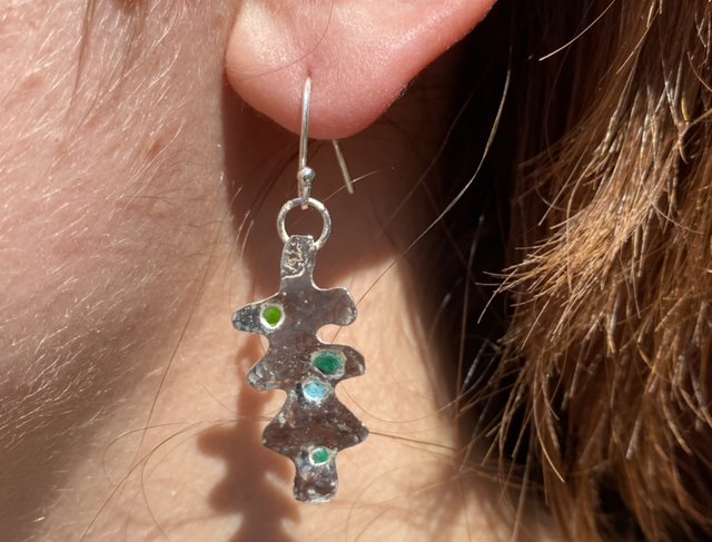 Boucle d’oreille Algues et gouttes vertes