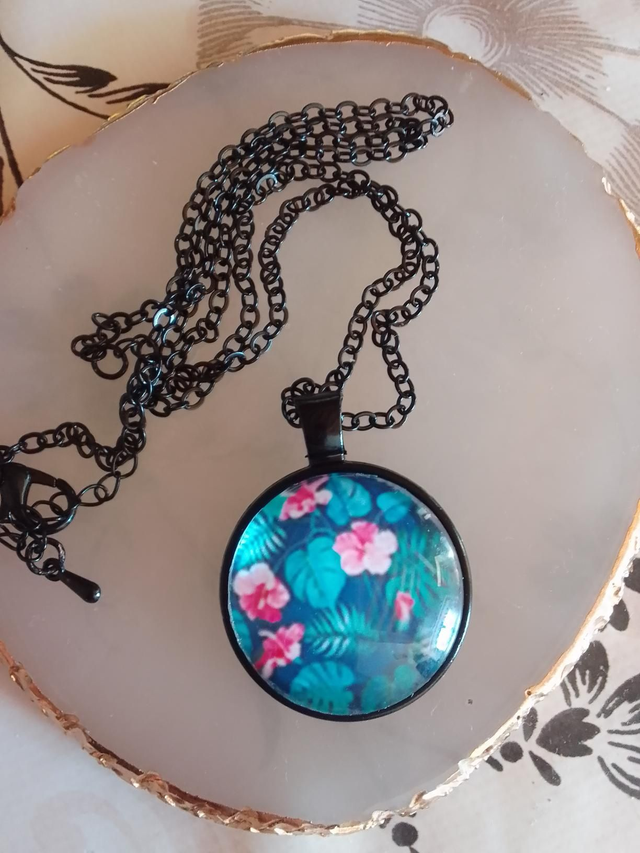 Collier avec pendentif 