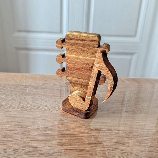 Manche de guitare et note en acacia