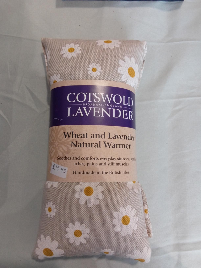 Cotswold Lavender Wheat Warmer Daisy Design 