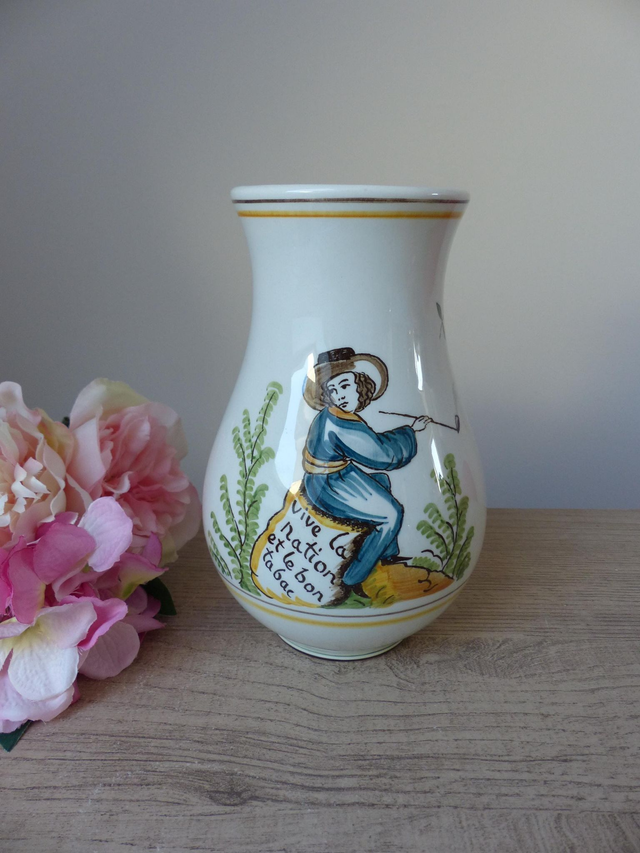 Vase en faïence de Gien, décor Bicentenaire de la Révolution française &#039;Vive la Nation et le bon tabac&#039;, cadeau  fumeur, décoration maison