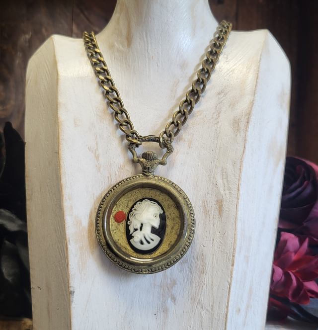 Sautoir &quot;Camée des Ombres&quot;