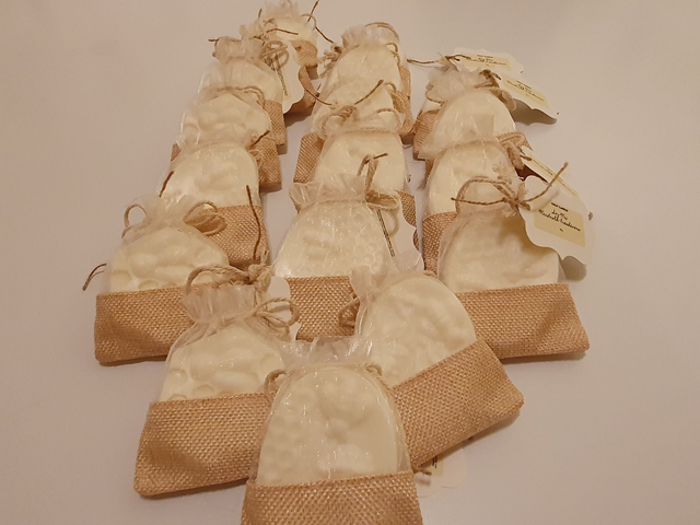 Soy Wax Wardrobe Fresheners - Linen Fresh