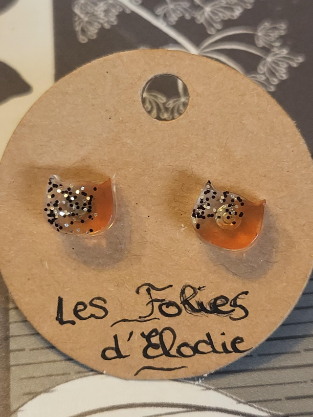 Boucles d&#039;oreilles puce chat