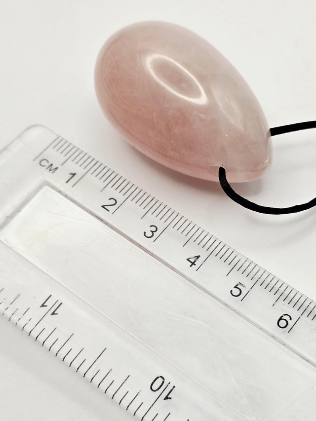 Quartz rose Œuf de Yoni
