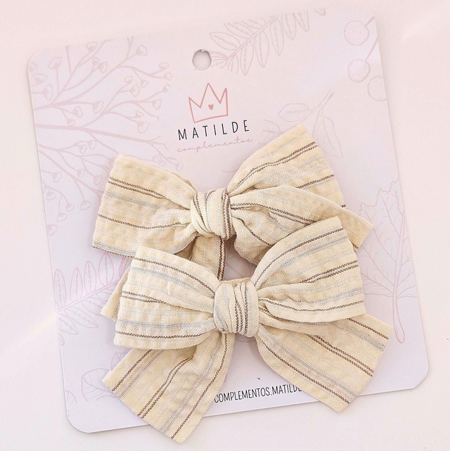 Pinza Lazo Par Beige Líneas