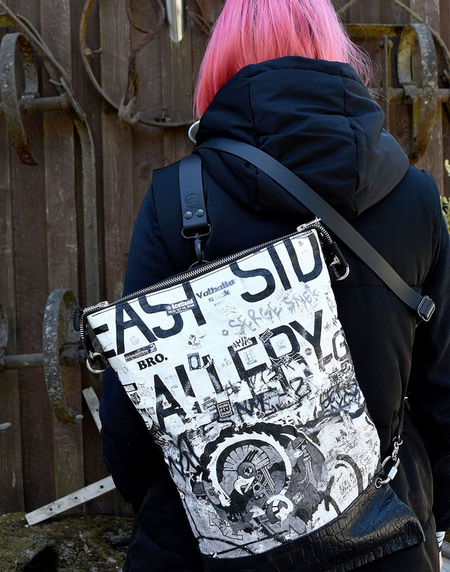 Crossbody bag "BW Graffiti" 