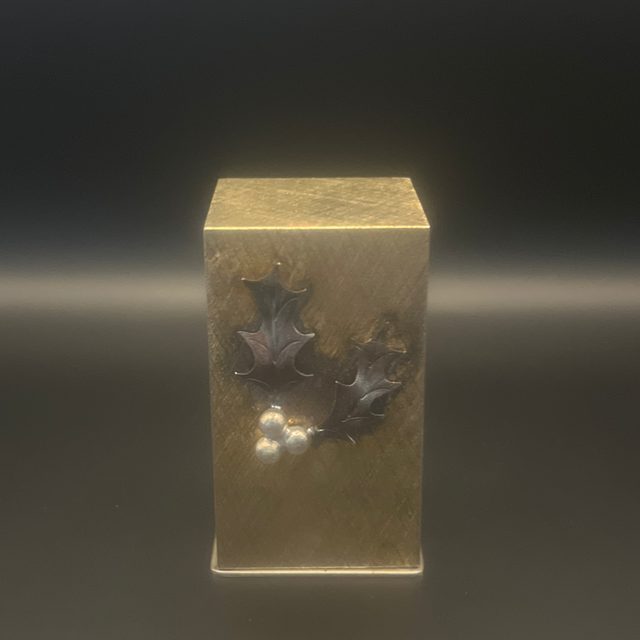 Christmas Carol Surprise Box by Stuart Devlin – No. 273 / 500 – “The Holly and the Ivy”